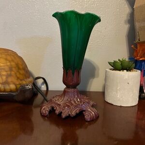 Meyda Home Indoor Decorative Lighting Green Glass Pond Lily Accent Lamp